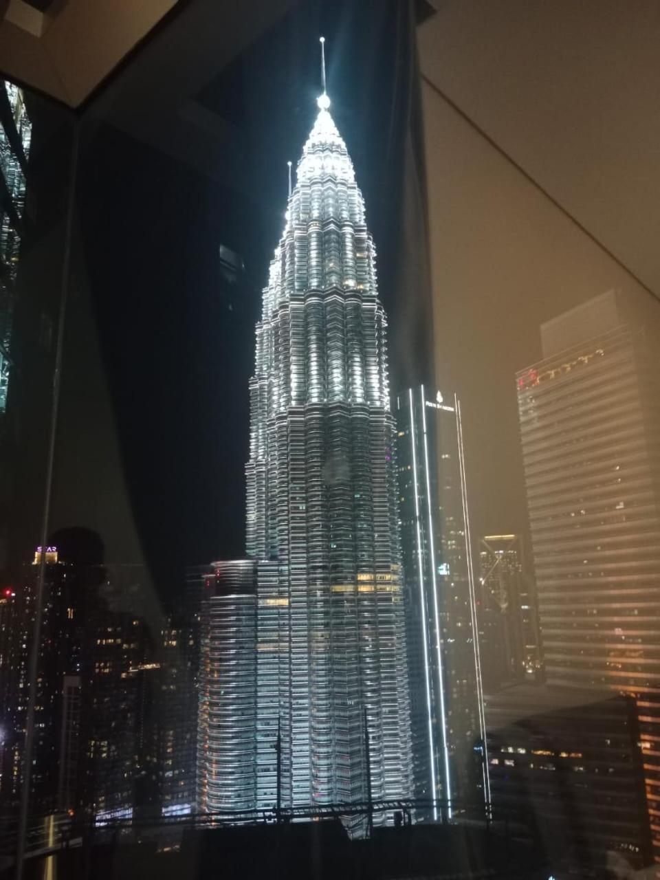 Sky Klcc At Kl Pangsapuri Kuala Lumpur